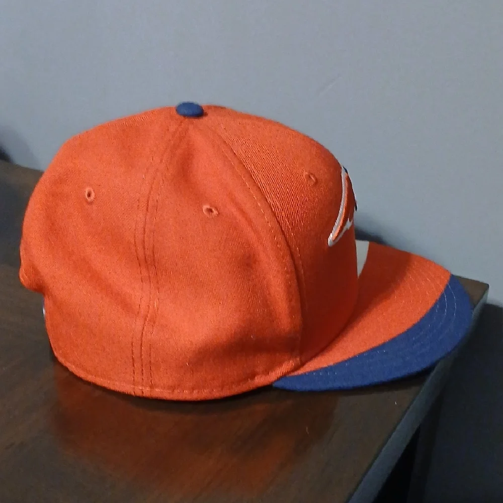 New Era Red and Blue Hat - Picture 4 of 6